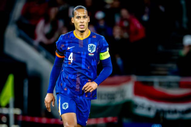 Van Dijk chuẩn bị trở lại Liverpool.